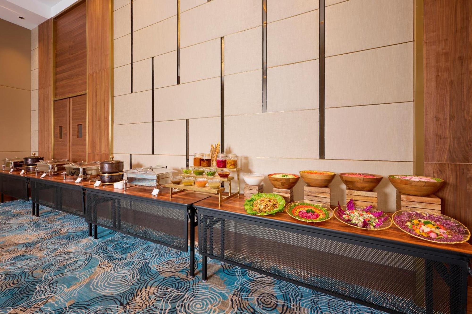 Iris Sarovar Portico Gurgaon Zewnętrze zdjęcie
