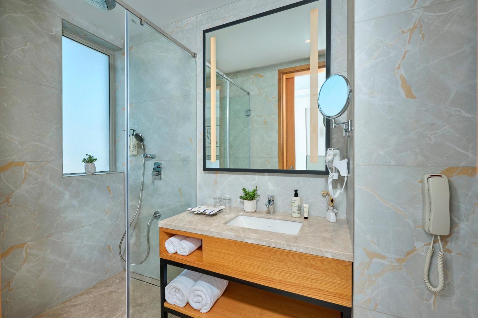 Iris Sarovar Portico Gurgaon Zewnętrze zdjęcie